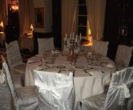 Hotel Le Mont Royal 3*
