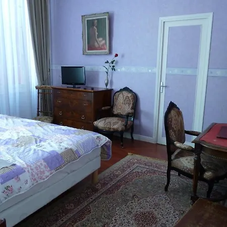 Hotel Le Mont Royal 3*