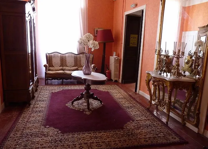 فندق Le Mont Royal 3*