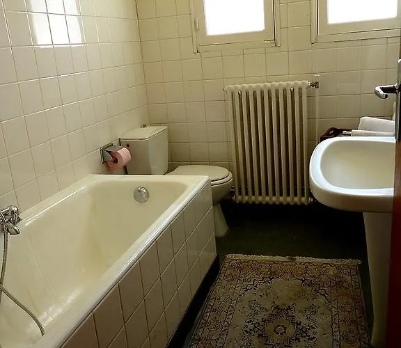 Le Mont Royal فندق Réalmont