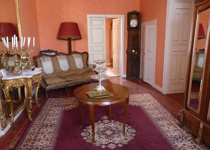 Le Mont Royal فندق Réalmont