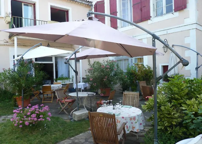 Le Mont Royal فندق Réalmont